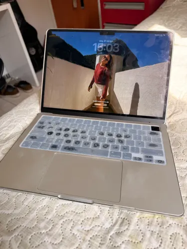 Macbook M2