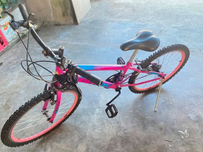 Bicicleta Infantil Aro 20 Rosa - Ótimo Estado ( Aceito proposta)