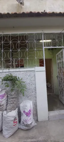 Vendo casa duplex de vila em Rocha Miranda Rua das Opalas ótima localizaçao