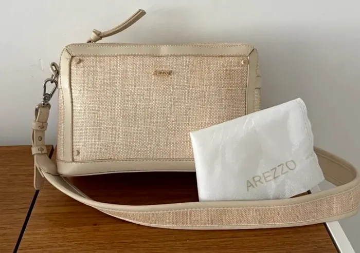 BOLSA/ CLUTCH AREZZO (NOVA)