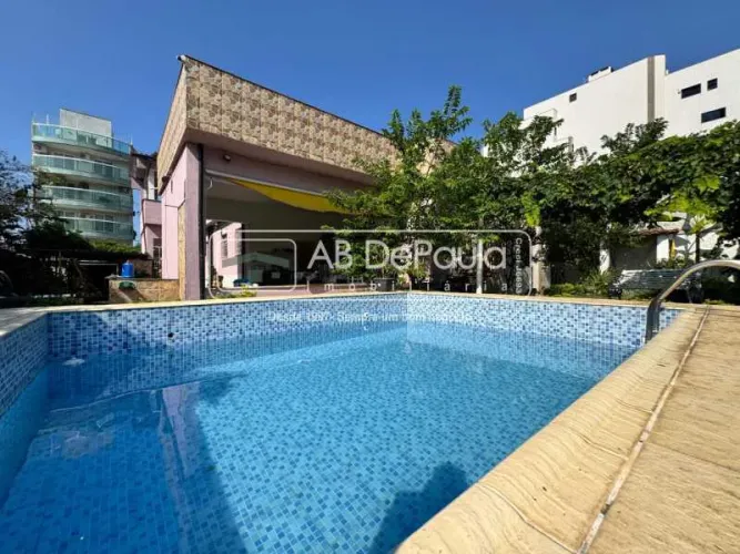ALUGA EM VILA VAQUEIRE - R. ROSÁRIO OESTE, 61 - CASA COM 03 QUARTOS E PISCINA
