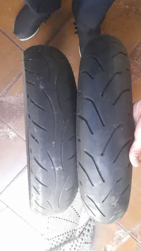 Pneus dianteiros pra moto xj6,MT,  500 etc.