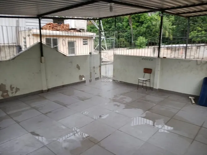 Casa de Vila à Venda, Impecável!! 2 Quartos e Terraço. Código 24482