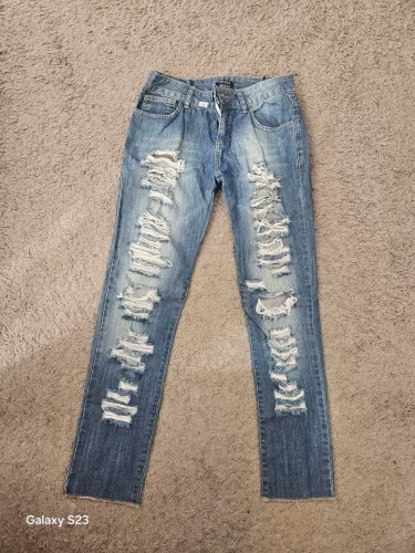 4 Calças Jeans