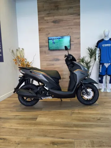 P - YAMAHA FLUO 125 HYBRID CONNECTED 26/27 pronta entrega 