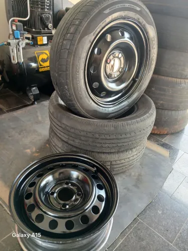 Roda de carro aro 14 muito conservado