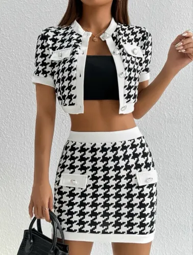 Conjunto Cropped e Saia - Com estampa quadriculada xadrez -