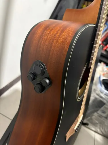 Violão Tagima Metropolis Ambience com efeitos