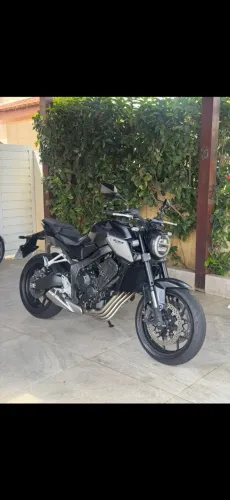 Moto muito nova
