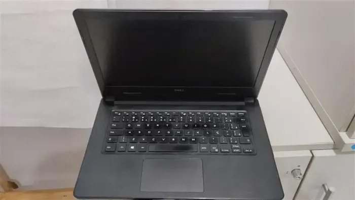 Notebook Dell Vostro 14 3468 | i5 | 8GB RAM | SSD 240GB | Rápido e pronto para uso