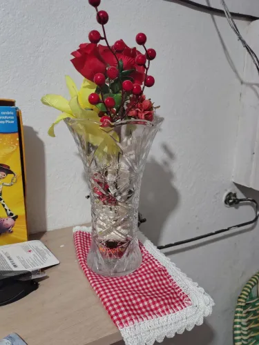 Lindo vaso de flores vidro