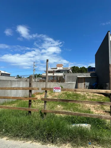 Vende-se terreno nos ingleses
