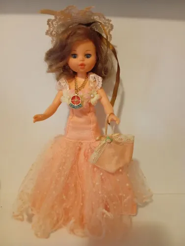 Boneca Sissi estrela antiga