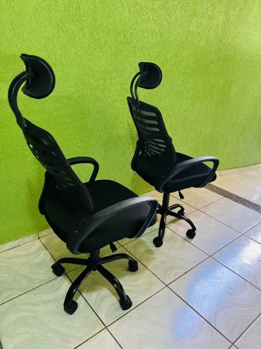 Cadeira escritório nova