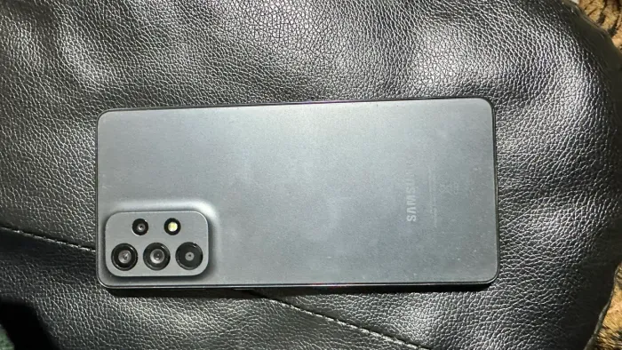 Samsung A73