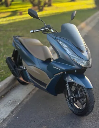 PCX 160 DLX 2023