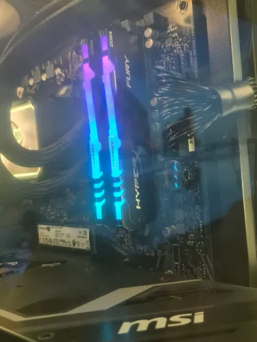 memória hyperx Fury RGB