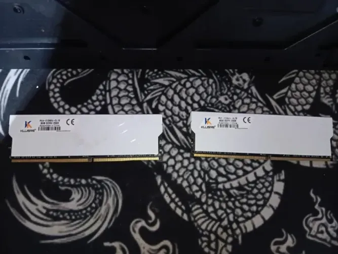Memória RAM 16GB (2x8GB) DDR4 KLLISRE