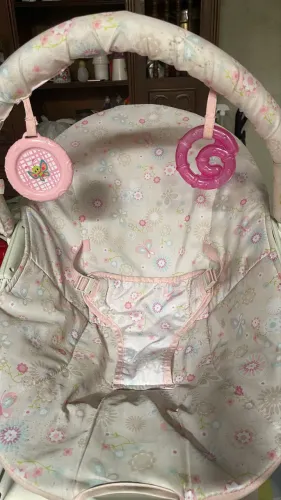 Cadeirinha de descanso para bebê