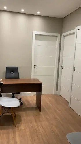 ALUGA SALA MOBILIADA - AV. CPA