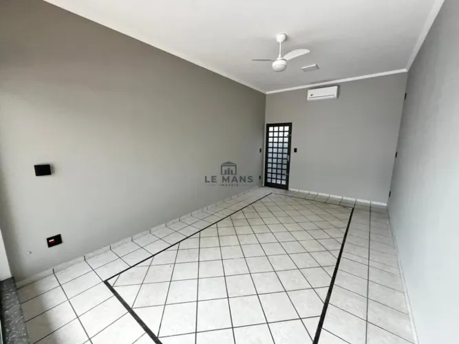 Sala comercial para locação no bairro Morumbi em Piracicaba/SP