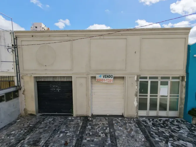 EXCELENTE PONTO COMERCIAL NA AV. ACRISIO CRUZ - SOMBRA (NASCENTE) - BAIRRO SALGADO FILHO