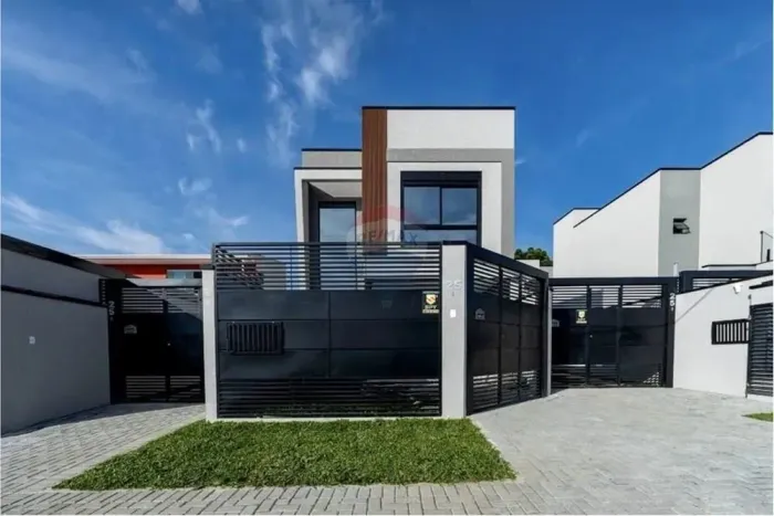 Sobrado 3 quartos a venda , Bairro Uberaba, Curitiba.