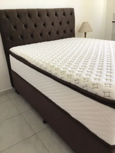 Cama padrão nova apenas 7 dias