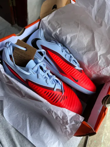 Chuteira Nike nunca usado
