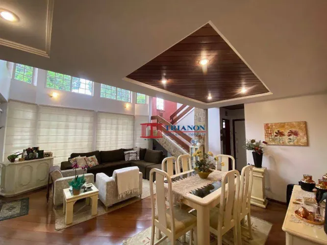 Casa com 4 dormitórios à venda, 289 m² por R$ 1.280.000 - Nova Piracicaba - Piracicaba/SP