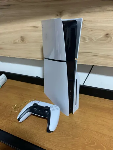Ps5 slim 1TB 1 controle