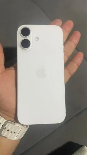 iPhone 17 Branco. Bateria 100%