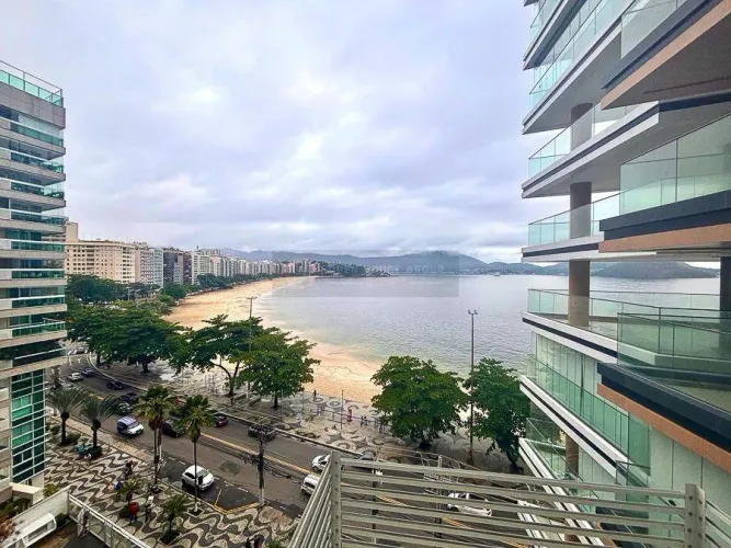 Apartamento na Praia de Icaraí | 4 qts, 1 Suíte Vista mar, Andar Alto