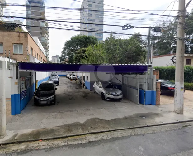 Terreno à venda em Vila olímpia - SP