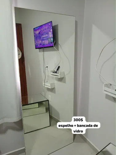 VENDE SE ESPELHO + BANCADA DE VIDRO 