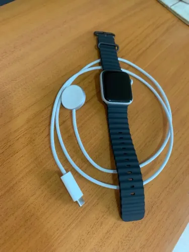 Apple Watch SE 2ª geração 44mm
