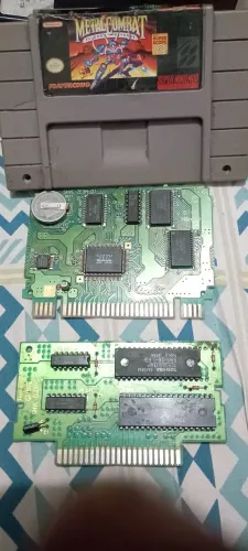 2 Chips Jogo Snes originais + 43 chips paralelos (não funcionam)