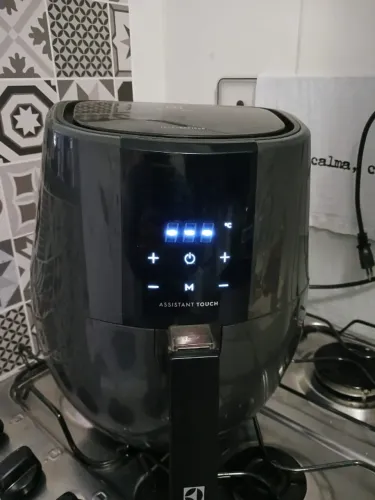 Air Fryer Eletrolux Tasty Recipes Assistant Touch 3,2L Preta