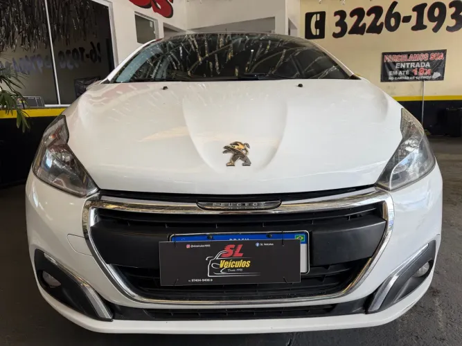 Peugeot 208 Allure 1.2 Flex 12V 5P Mec. 2018