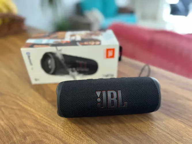 JBL Flip 6 - excelente e original