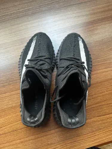 Tênis Yeezy 350 