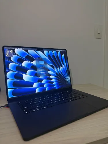 MacBook Air 15 M4 16GB 512GB - Saúde 100% - Impecável
