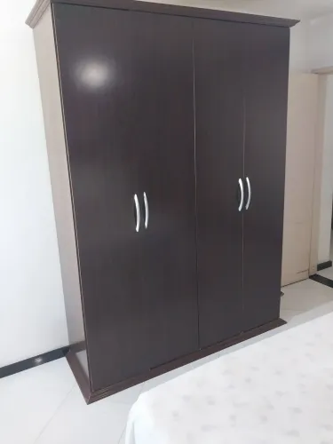 Guarda roupa de casal em perfeito estado