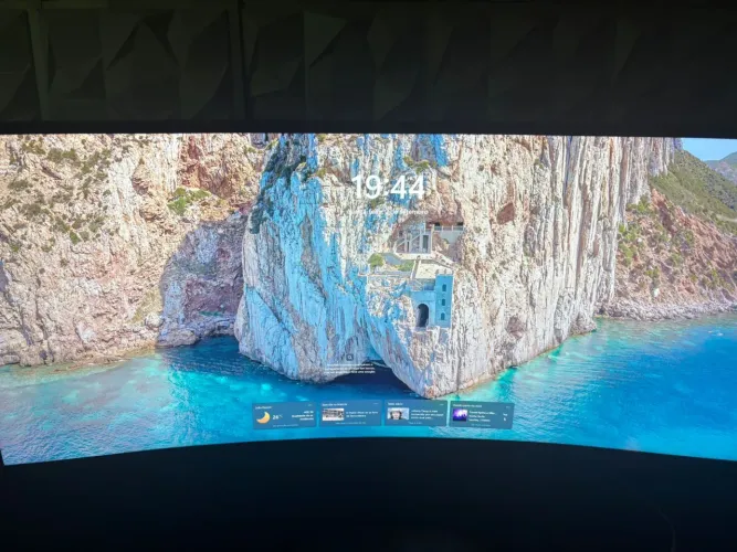 Monitor 34 polegadas curvado.