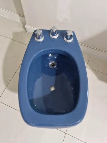 Bidê Celite azul