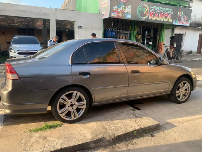 Honda Civic Sedan LX 1.7 16V 115cv Mec. 4P 2001