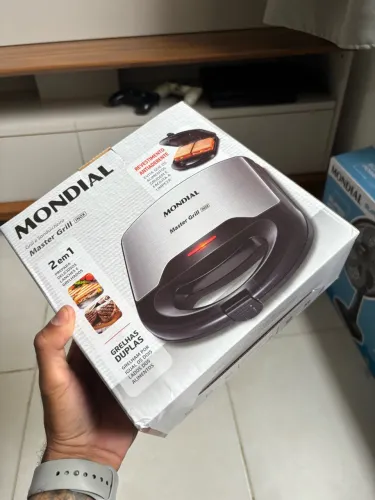 Sanduicheira Mondial
