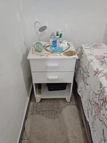 Mesa de cabeceira 