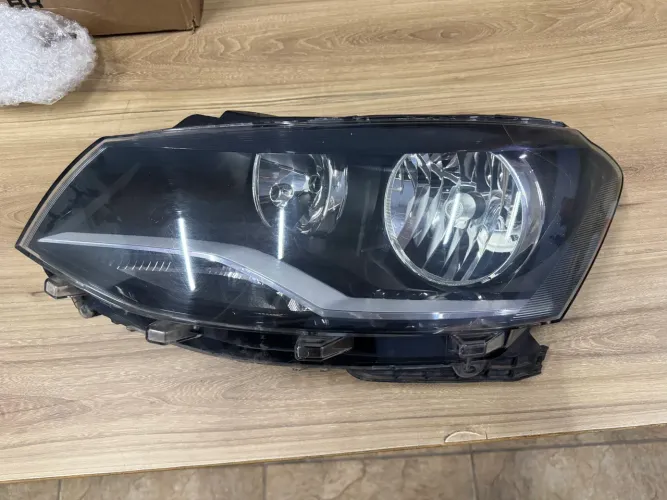 Farol Lado Direito VW
