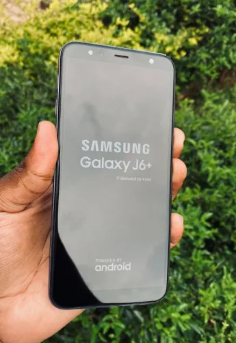 Samsung J6+